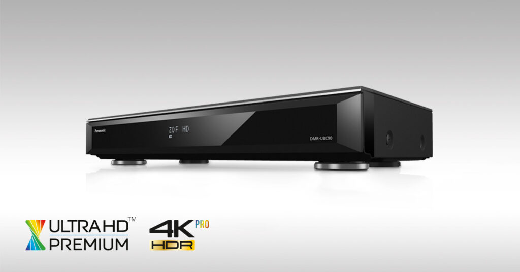 Panasonic DMRUBC90 UHD Bluray Recorder mit Triple DVBC/ T2 HD