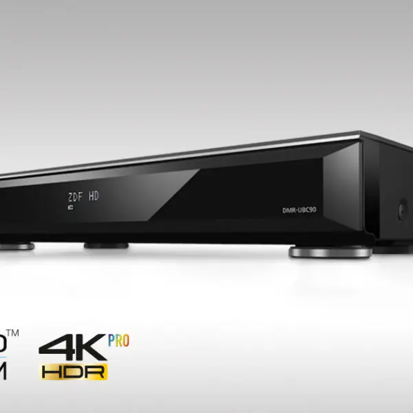 Panasonic DMR-UBC90 - UHD Blu-ray Recorder mit Triple DVB-C/ T2 HD Tuner - 2 TB Festplatte schwarz